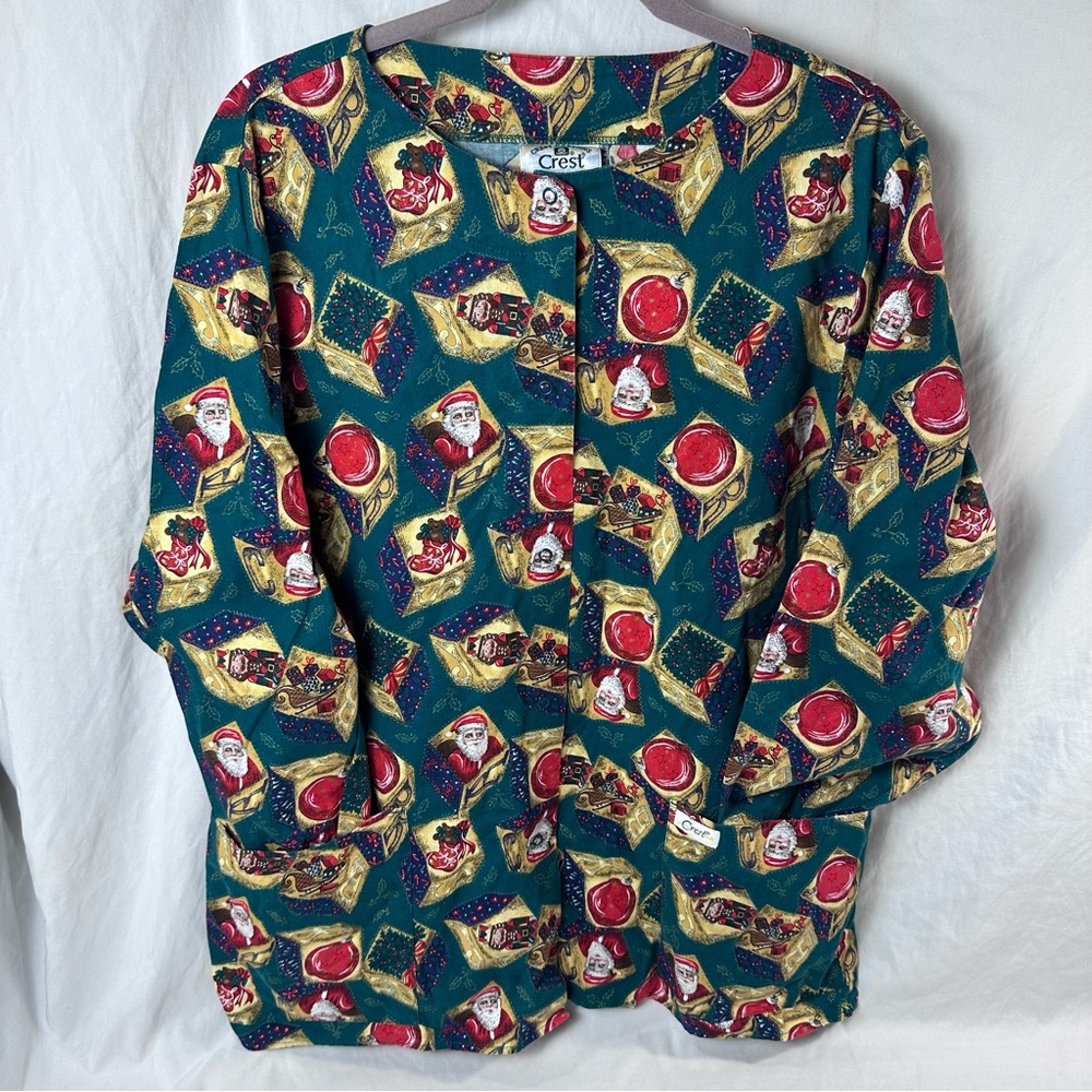 Women’s Christmas Scrub Jacket – Size L – Crest Snap-Up Long Sleeve Coat